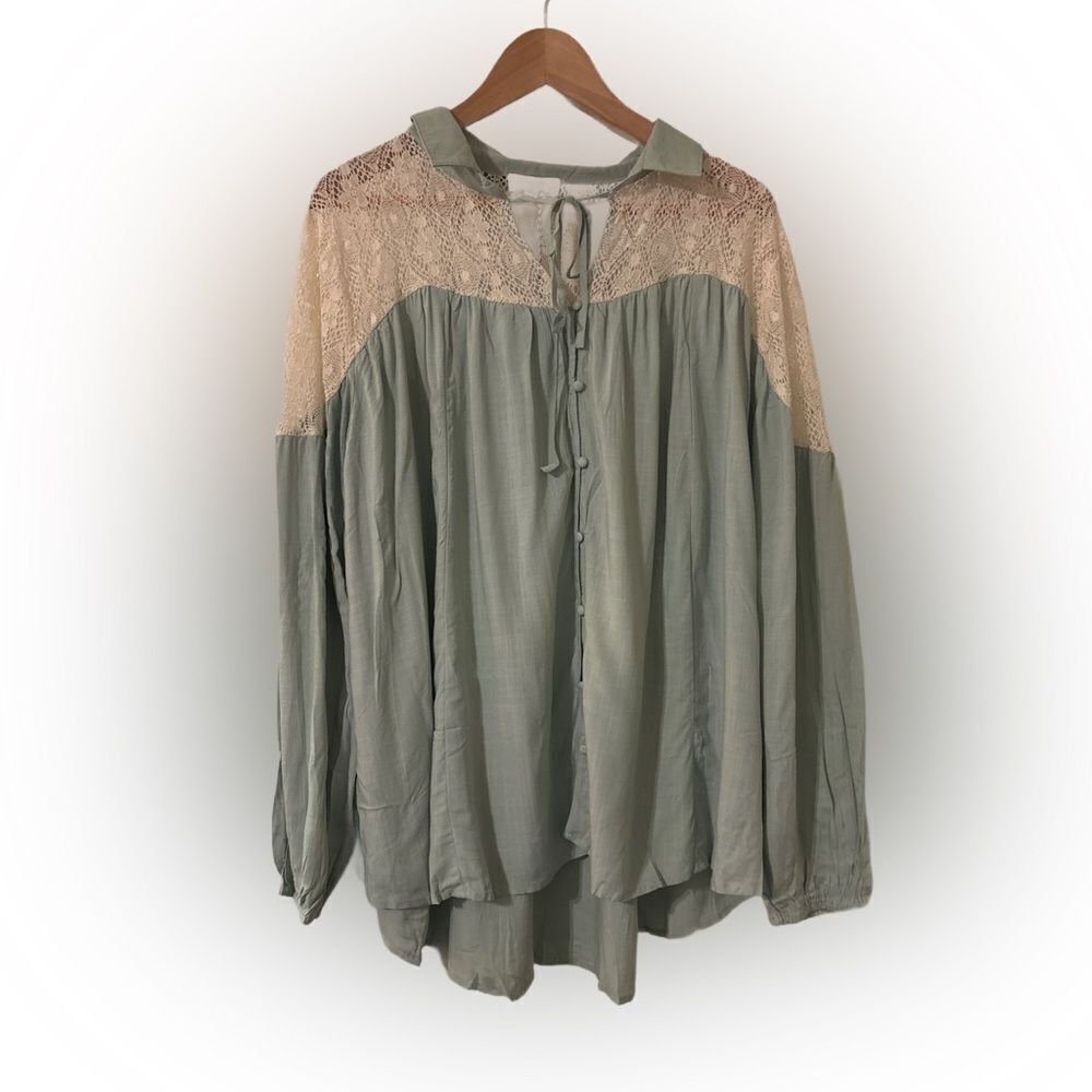 Hayden LA Button Down Blouse NWT - image 1